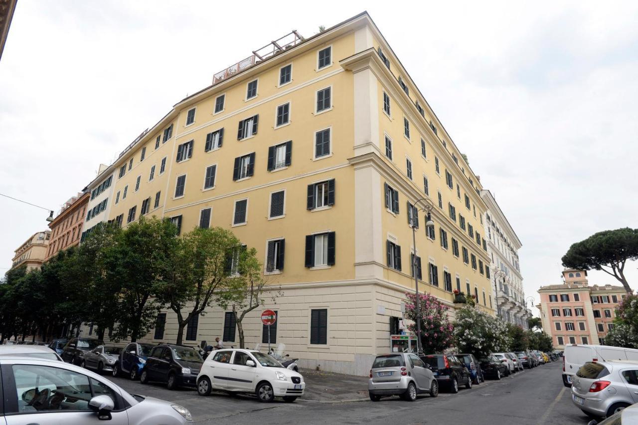 Mecenate Deluxe Colosseum Rome Bagian luar foto